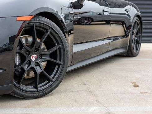 Certified 2023 Porsche Taycan image 12