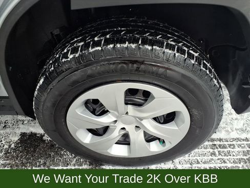 Used 2020 Toyota RAV4 LE image 15