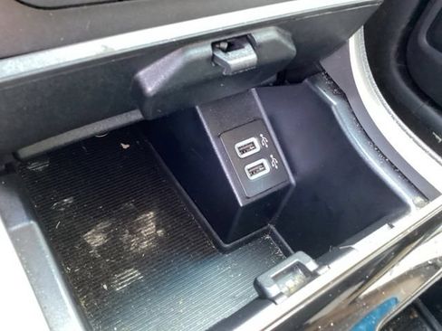 Used 2020 Ford Edge SEL w/ Cold Weather Package FWD image 29