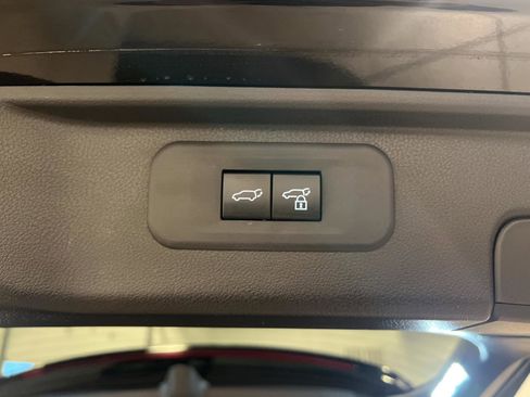 Used 2024 Toyota Grand Highlander Platinum AWD/4WD image 37