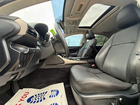 Used 2014 Lexus IS 250 w/ Navigation Package RWD image 12