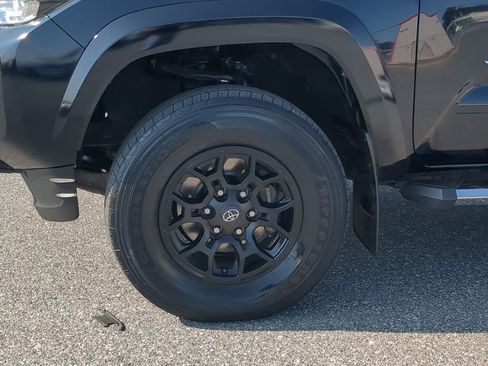 Used 2020 Toyota Tacoma TRD Sport image 19