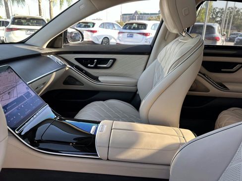 Certified 2022 Mercedes-Benz S 580 4MATIC Sedan image 22