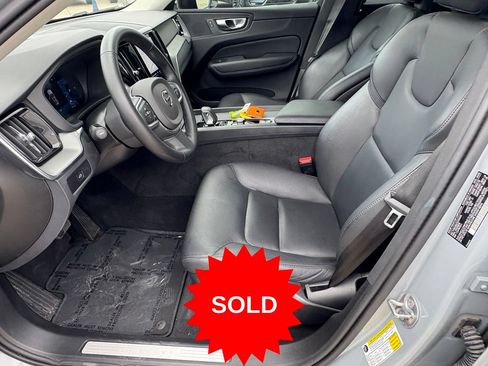 Certified 2025 Volvo XC60 B5 Core AWD/4WD image 27