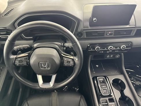 Used 2023 Honda Pilot Touring image 25