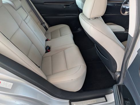 Used 2016 Lexus ES 350 image 23