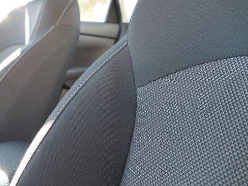 Used 2023 Kia Forte LXS image 12