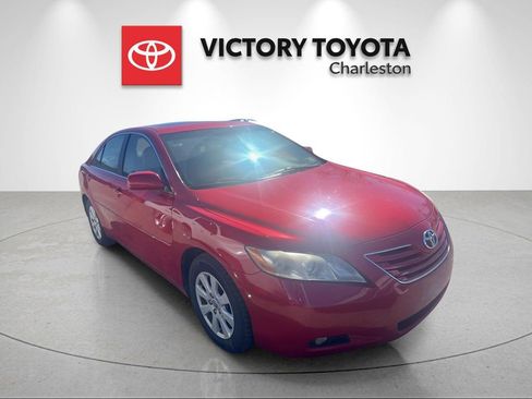 Used 2009 Toyota Camry XLE image 2