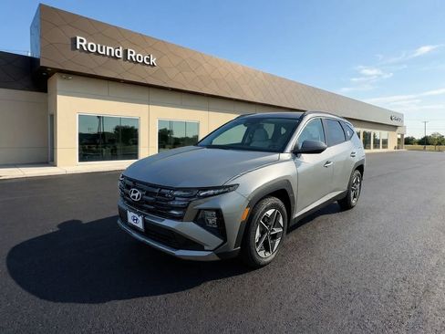 New 2026 Hyundai Tucson SEL FWD image 1