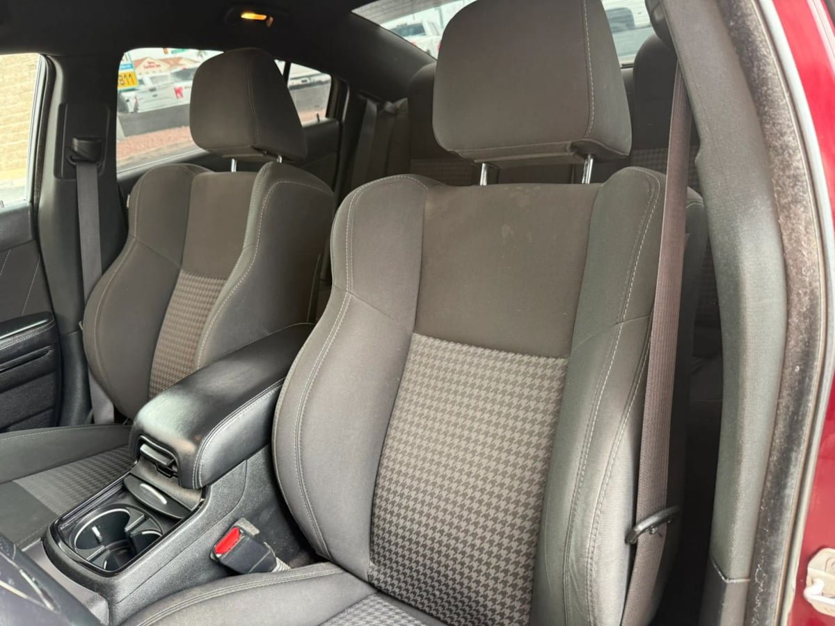 Used 2019 Dodge Charger R/T w/ Blacktop Package RWD image 40