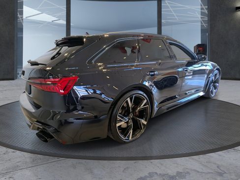 Used 2023 Audi RS 6 w/ Executive Package image 5