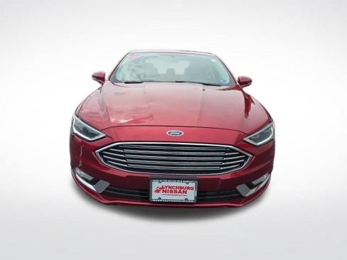 Used 2017 Ford Fusion SE w/ Fusion SE Technology Package FWD image 7