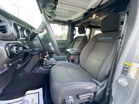 Used 2023 Jeep Wrangler Unlimited Rubicon 4xe w/ Cold Weather Group AWD/4WD image 23