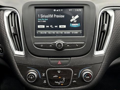 Used 2018 Chevrolet Malibu LT image 22