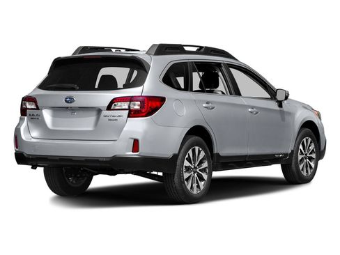 Used 2016 Subaru Outback 2.5i Limited AWD/4WD image 2