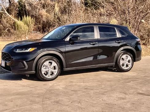 Certified 2025 Honda HR-V LX image 4