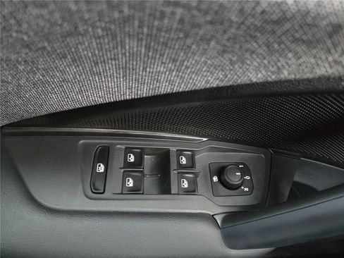 New 2026 Volkswagen Tiguan S image 14