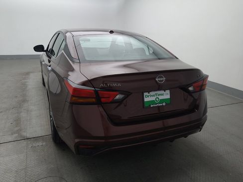 Used 2024 Nissan Altima 2.5 SV image 6