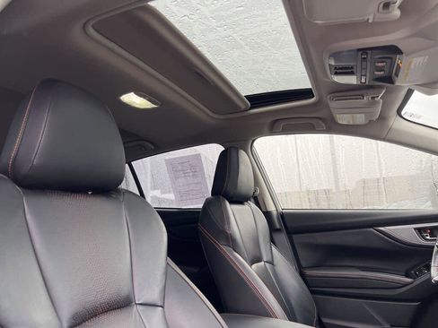 Used 2022 Subaru Crosstrek 2.5i Limited w/ Moonroof Package 2 image 6