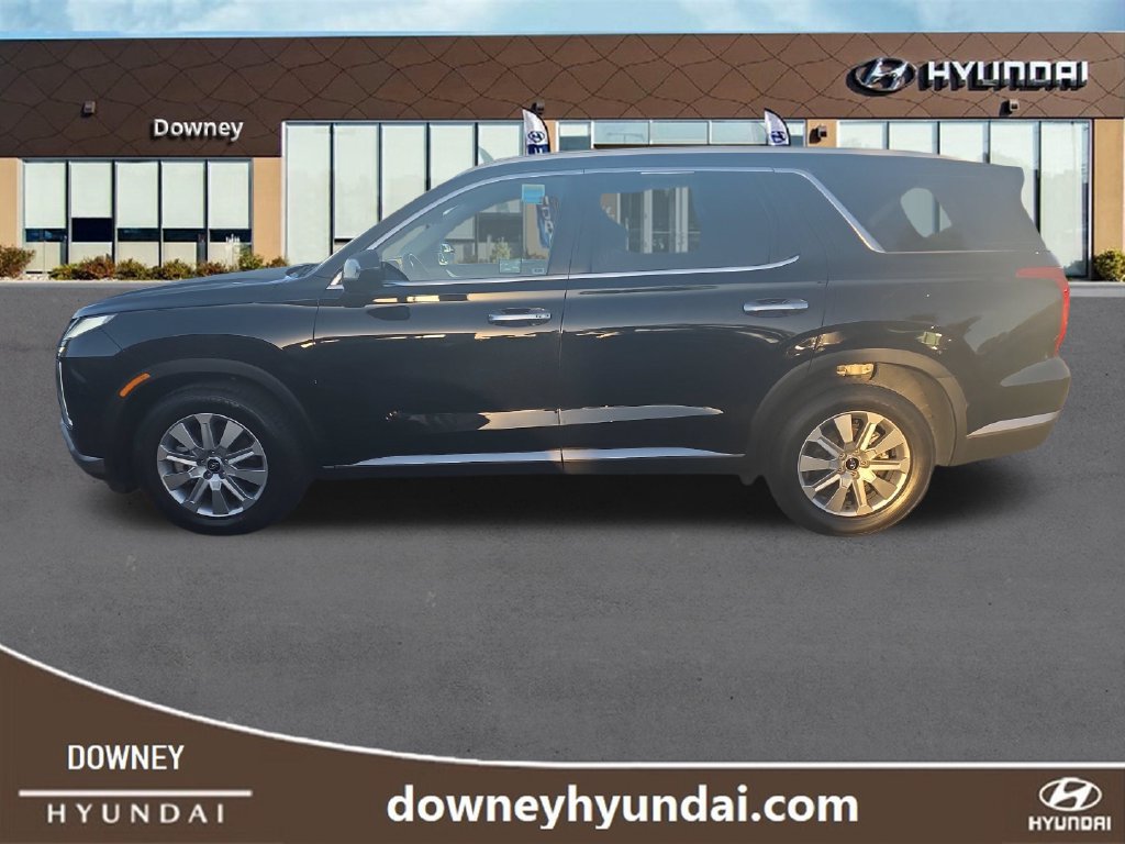 Used 2025 Hyundai Palisade SEL FWD image 2