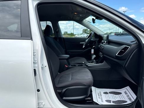 Used 2023 Kia Seltos LX AWD/4WD image 11