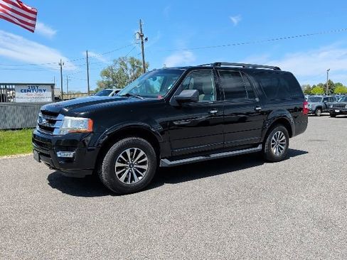 Used 2016 Ford Expedition EL XLT w/ Equipment Group 202A AWD/4WD image 1