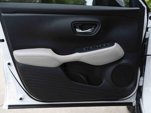 Used 2026 Honda HR-V LX image 37