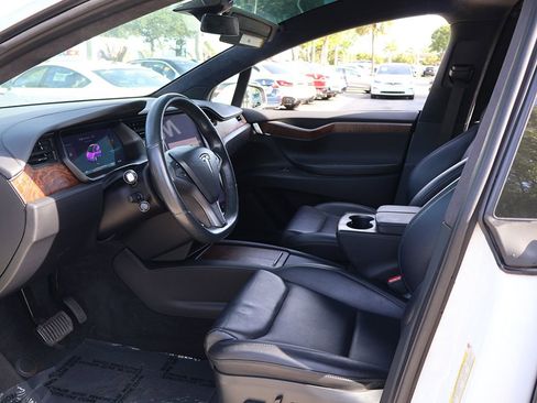 Used 2020 Tesla Model X Long Range AWD/4WD image 26
