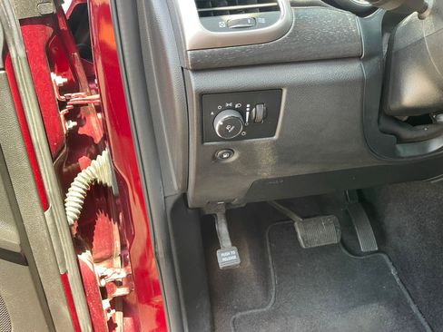 Used 2018 Jeep Grand Cherokee Altitude image 13