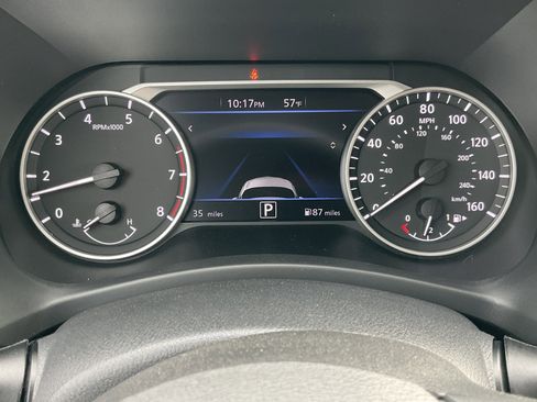 Used 2025 Nissan Sentra SR image 14