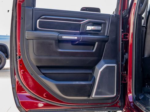 Used 2019 RAM 3500 Laramie image 38