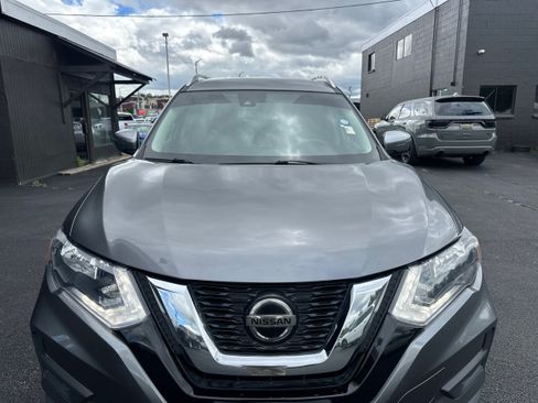 Used 2019 Nissan Rogue SV FWD image 23