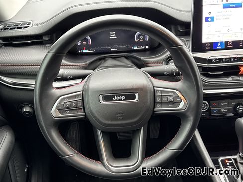 Used 2022 Jeep Compass Trailhawk w/ Trailhawk Elite Group image 27