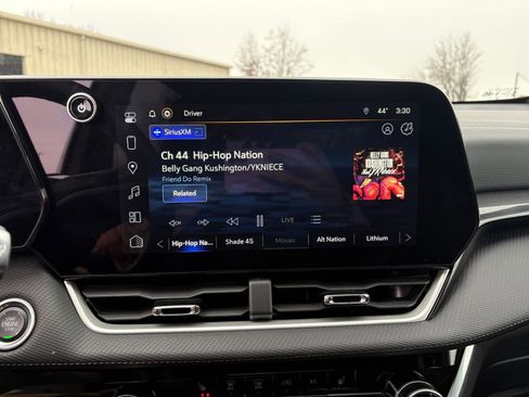 Used 2025 Chevrolet Equinox LT image 21