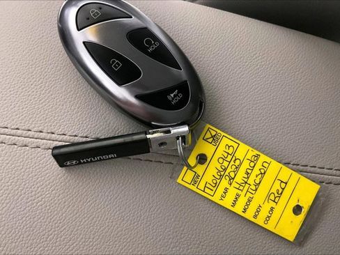 Used 2025 Hyundai Tucson SEL image 11