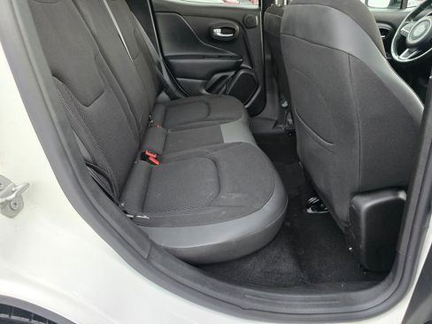 Used 2023 Jeep Renegade Altitude w/ Sun/Sound Group image 14