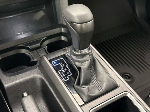 Certified 2021 Toyota Tacoma TRD Off-Road w/ TRD Premium Off Road Package AWD/4WD image 26