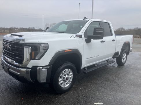 New 2026 GMC Sierra 2500 Pro w/ Convenience Package image 1