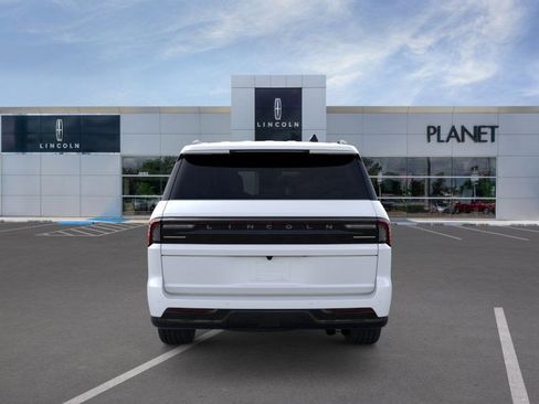 New 2026 Lincoln Navigator L Reserve image 5