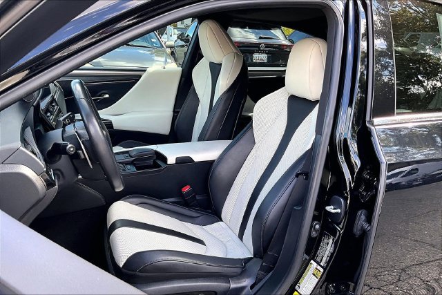 Used 2022 Lexus ES 350 F Sport w/ Accessory Package FWD image 6