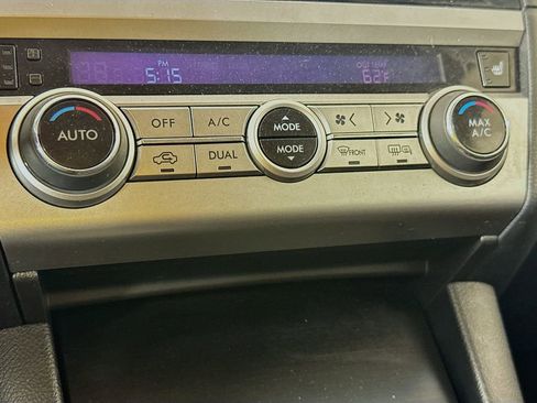 Used 2016 Subaru Outback 2.5i Limited image 18