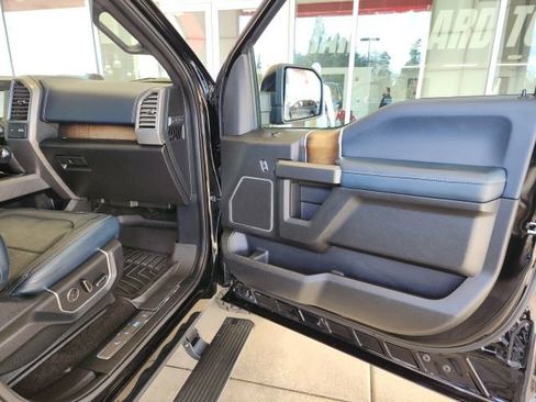 Used 2018 Ford F150 Limited image 26
