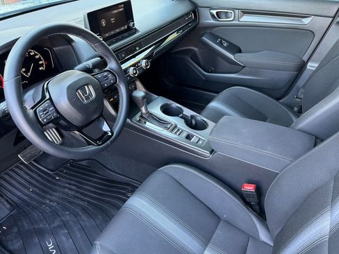 Used 2025 Honda Civic Sport image 13