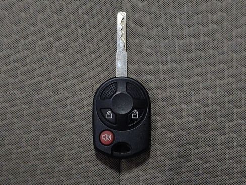 Used 2017 Ford Escape SE FWD image 32