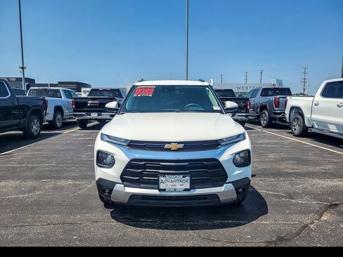 Certified 2022 Chevrolet TrailBlazer LT w/ Convenience Package AWD/4WD image 7