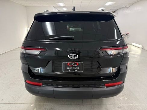 New 2025 Jeep Grand Cherokee L Altitude image 7