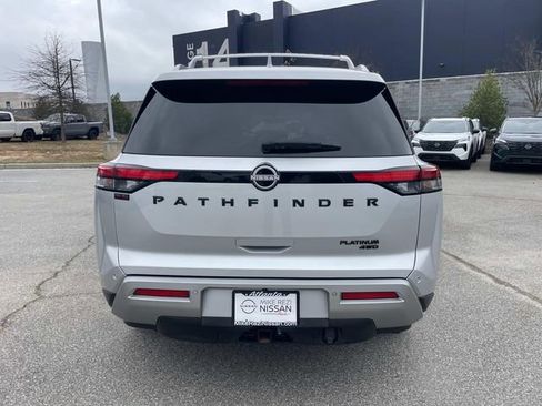 Certified 2023 Nissan Pathfinder Platinum w/ Black Appearance Package image 5