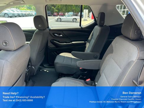 Used 2018 Chevrolet Traverse LT AWD/4WD image 16