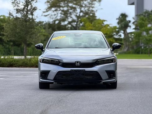 Used 2022 Honda Civic Sport image 3