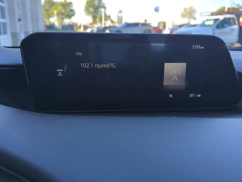 Used 2023 MAZDA MAZDA3 s image 23